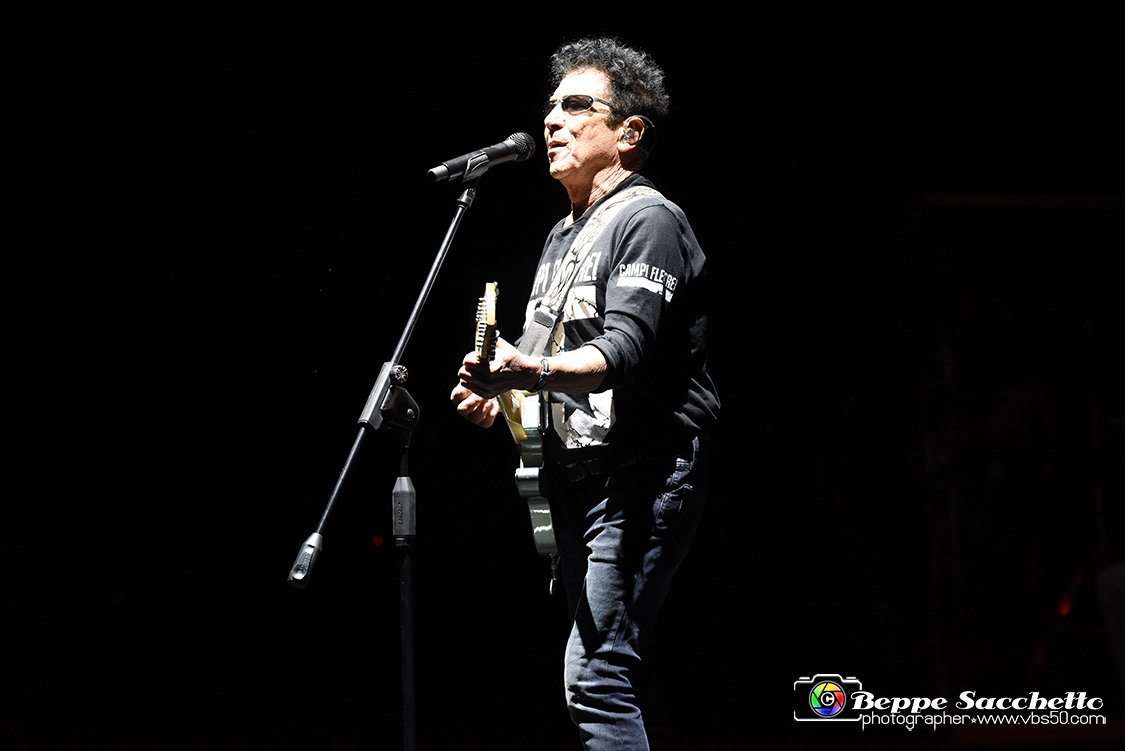 VBS_3941 - Concerto Edoardo Bennato - Peter Pan Rock 'n' Roll Tour.jpg